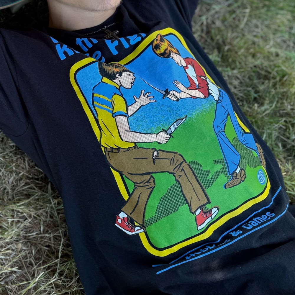 STEVEN RHODES MY FIRST KNIFE FIGHT MEN T SHIRT BOYS HOBBIES & GAMES SCOUT COMICS - Picture 14 of 16